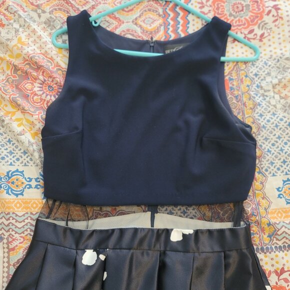 Betsy & Adam Blue and White Maxi Formal Size 10 - Picture 3 of 5